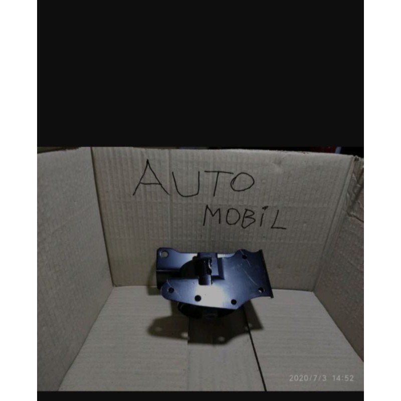 Engine Mounting depan kiri ertiga