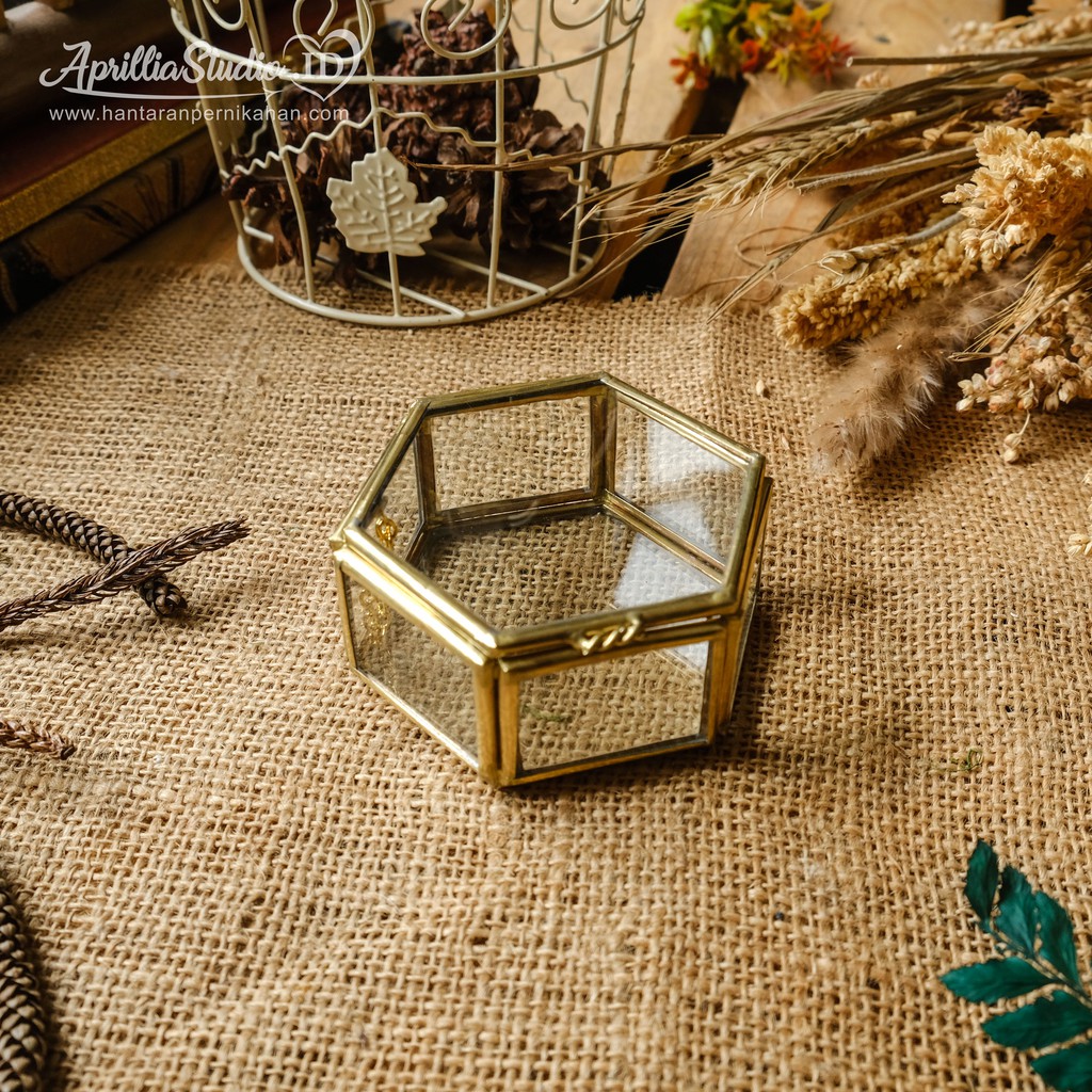 Terarium | Kotak Cincin Mini Squari Segi 6