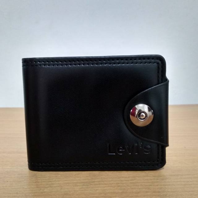 Dompet Kulit Pria Dewasa Levis Hitam