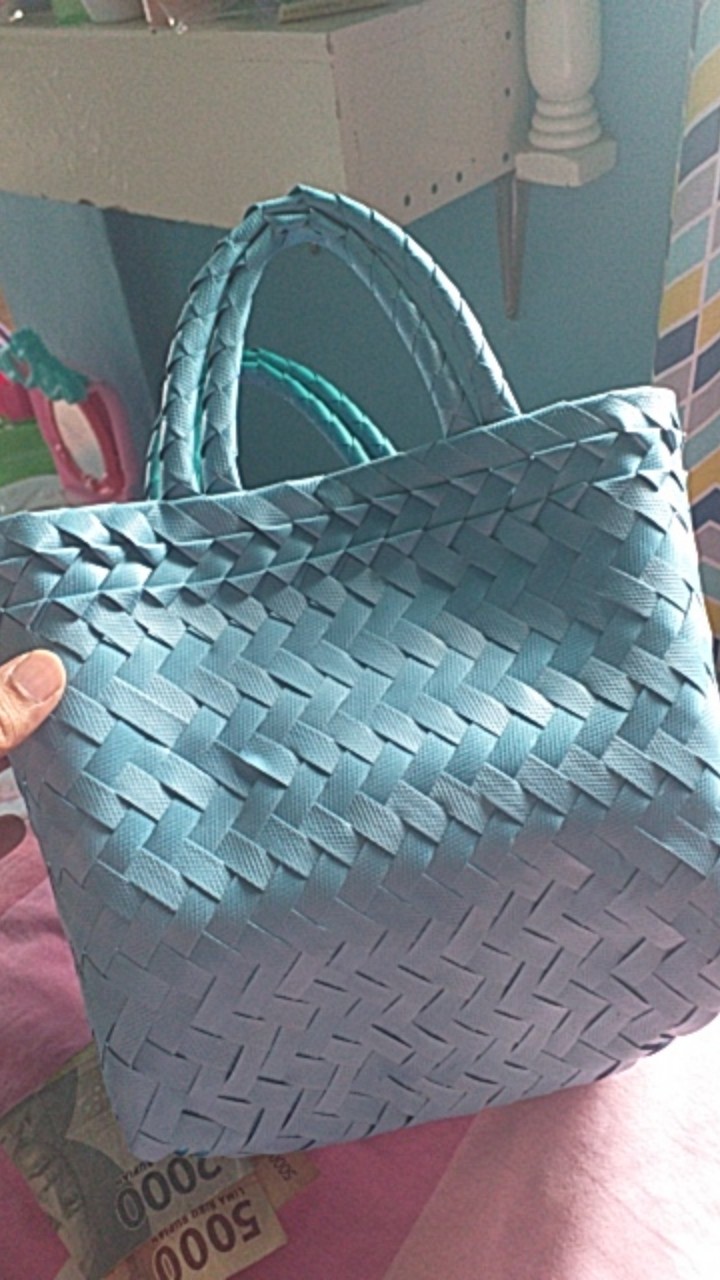 Me&dots - Tas Belanja Anyaman Plastik