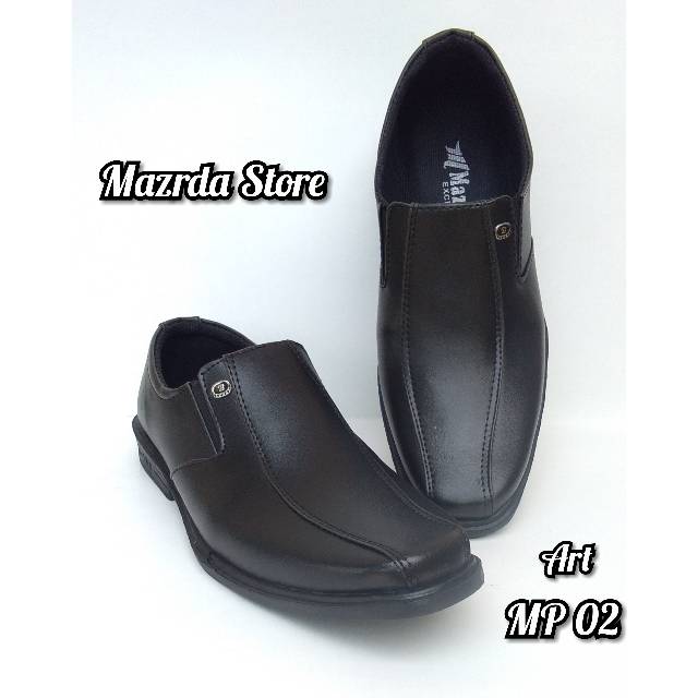 Sepatu pantopel hitam terlaris /new model pantopel/sepatu murah pria