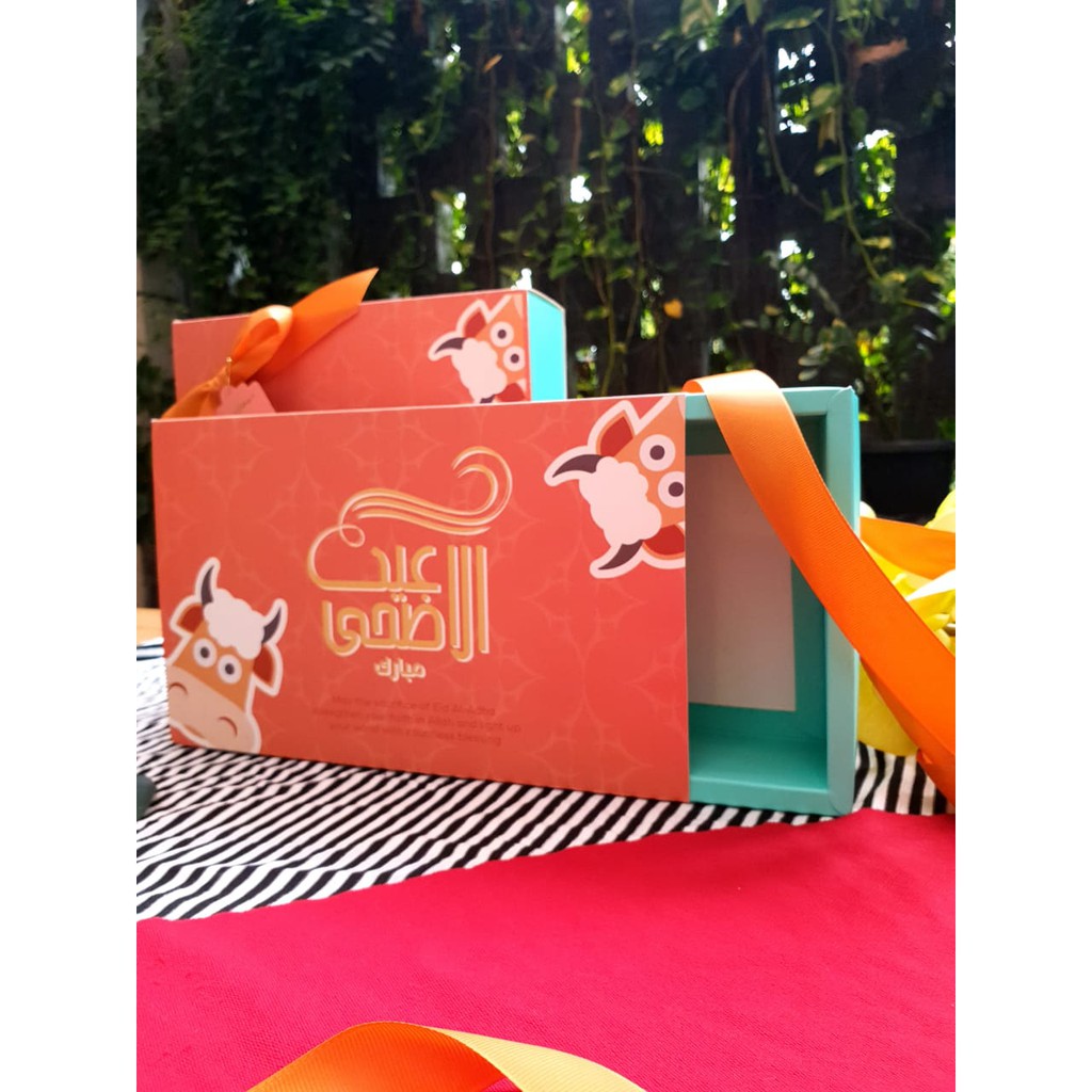 

BOX PREMIUM HAMPERS IDUL ADHA ukuran 23x12x7 cm FREE HANGTAG