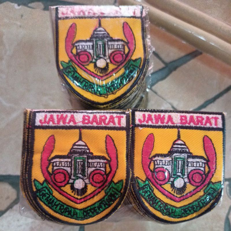 aBet Jawa barat 100 biji badge bordir