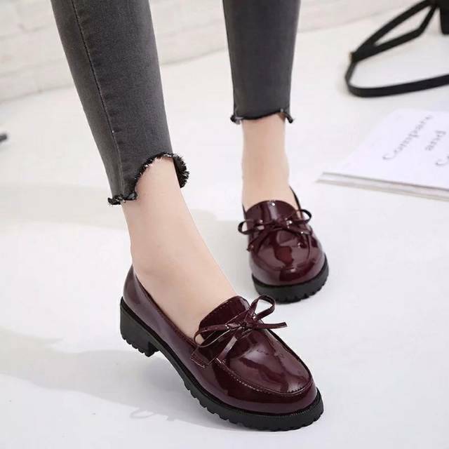 Sepatu Wanita / Sepatu Loafers Wanita / Sepatu Docmart Slavina / Bisa COD