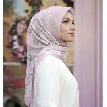 Preloved Buttonscarves British series (Pale blush)
