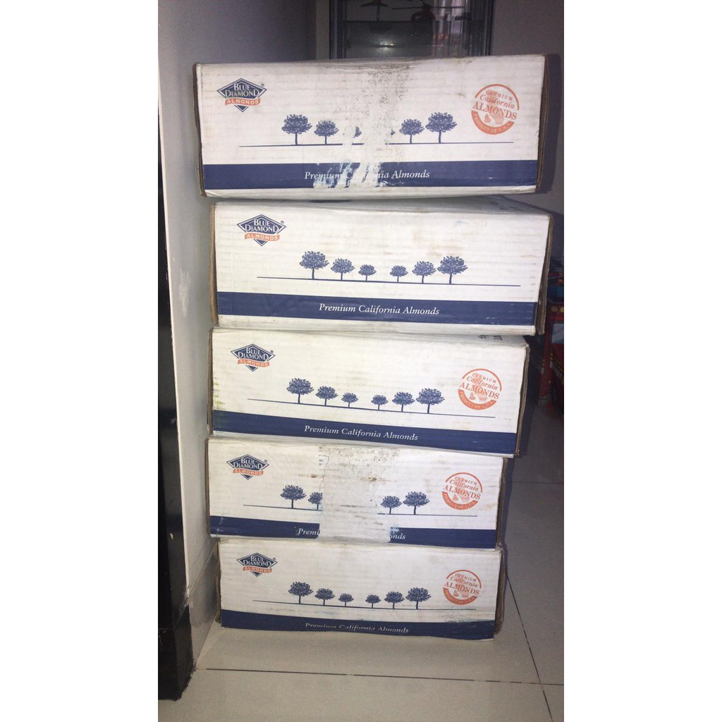 

Kacang Almond Premium Kemasan Box 22.68 Kg