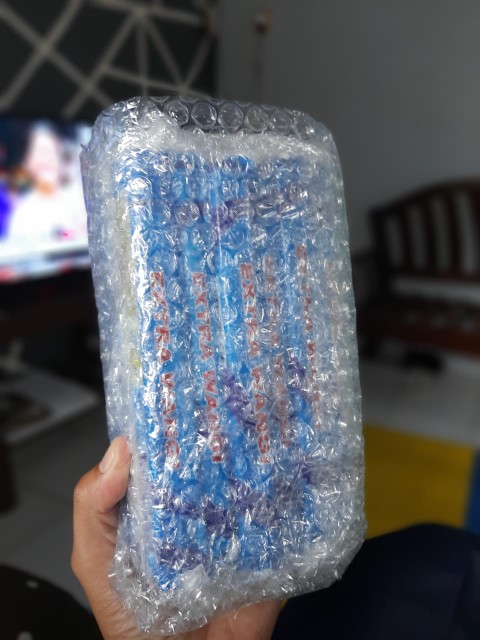 Wings Ekstra Aktif Detergent Batangan 200 Gr