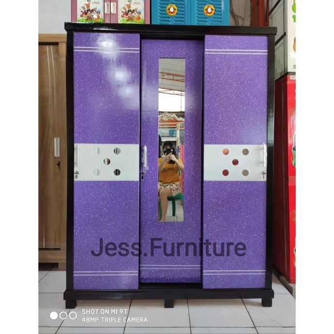 Lemari baju 3 pintu , Lemari pakaian 3 pintu sliding , Lemari pakaian baju 3pintu , Lemari baju mini