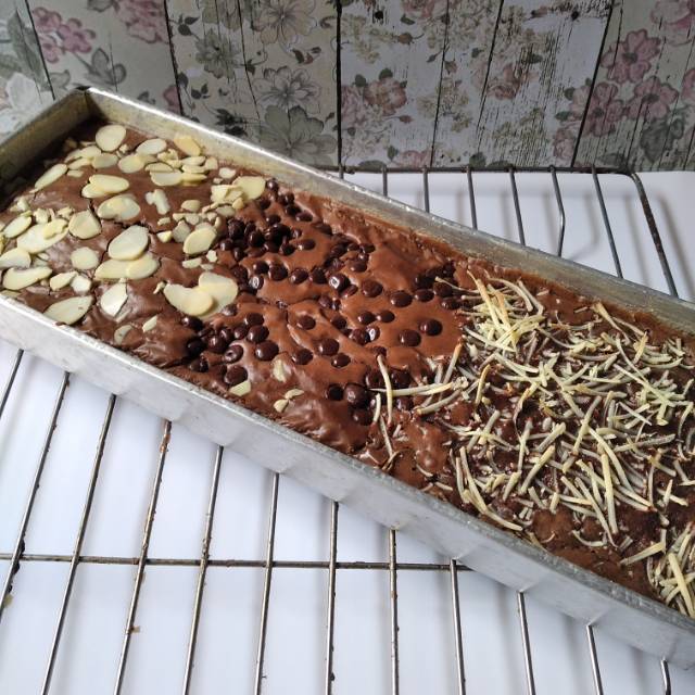

Brownies panggang topping mix
