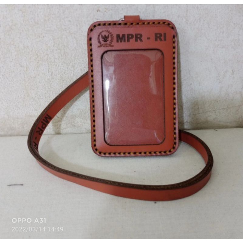 

Kalung ID Card Name Tag MPR RI Kulit Asli