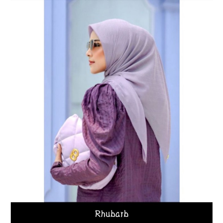 preloved  buttonscarves tapis embossed rhubarb