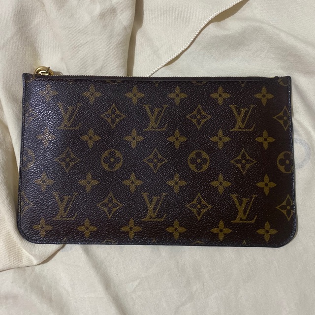LV Pouch / Pochette authentic