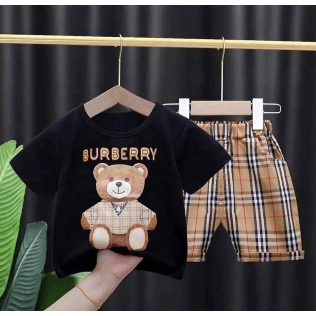 SETELAN BAJU BAYI ANAK MOTIF ARKAN BEAR BLUBERRY KOTAK SIZE 1-5 TAHUN BAHAN KATUN LEMBUT BEST QUALITY TERBARU TERLARIS/ SETELAN BAJU BAYI ANAK LAKI-LAKI/ SETELAN BAJU BAYI ANAK PEREMPUAN/ SETELAN BAJU BAYI ANAK COWOK/ SETELAN BAJU BAYI ANAK CEWEK