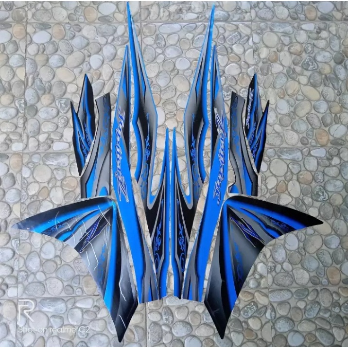 STIKER STRIPING & LIS BODY MOTOR JUPITER Z 2010 HITAM CORAK BIRU STANDAR STICKER MOTOR JUPITER ROBOT
