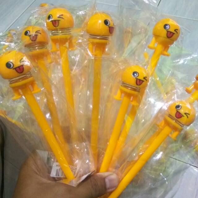 

Pulpen Spring Doll Emoji Smile Kuning