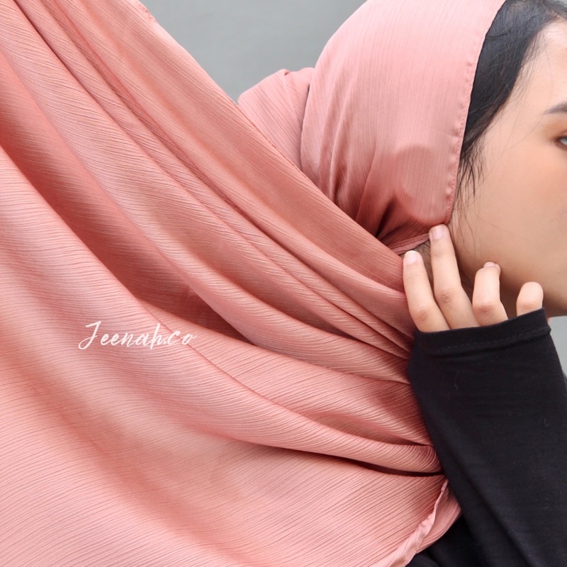 Pashmina Premium Satin Silk Malaysia Textured Crinkle (JAHIT TEPI KECIL SUPER RAPI)-Rosegold