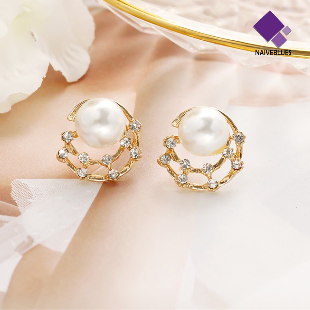 Anting Stud Mutiara Berlian Imitasi Model Hollow Untuk Wanita