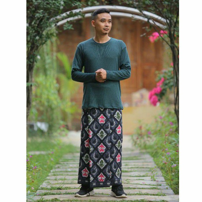 Sarung Batik Semi Tulis Sidomukti (Versi Sabda Batik)
