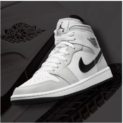 Air Jordan 1 Mid Light Smoke Grey