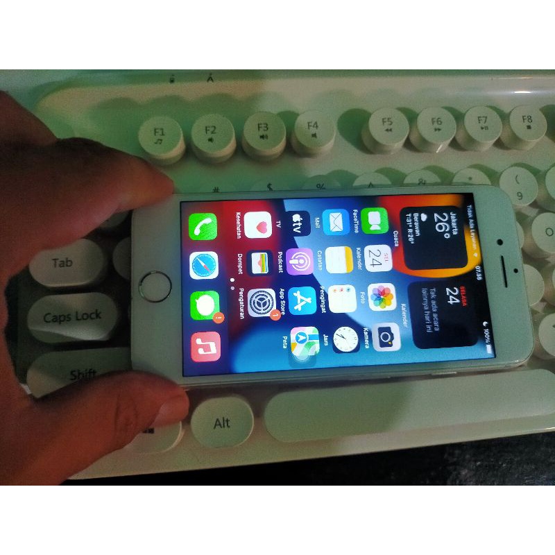 iphone 8 64Gb wifi only