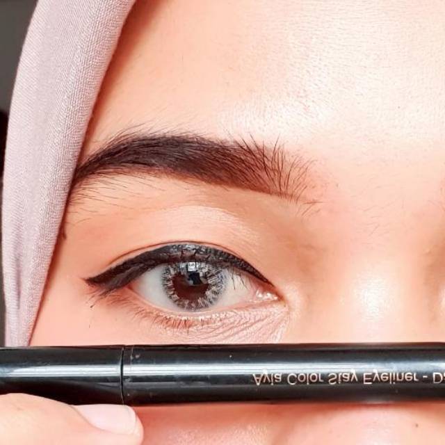 Aeena eyebrow Nasa