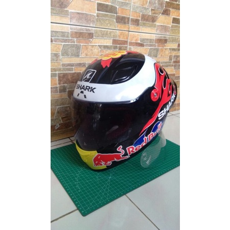 helm repaint ala shark lorenzo 2019