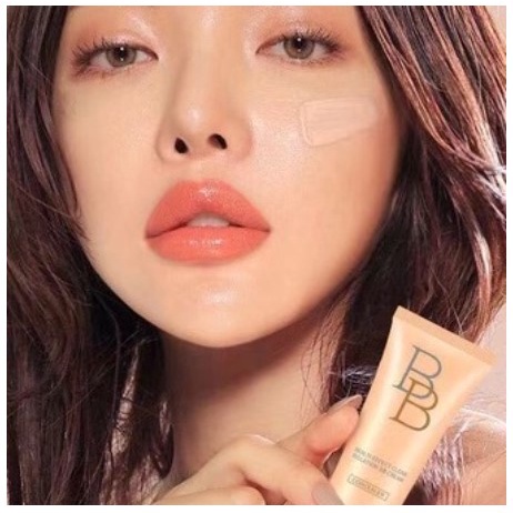 LAMEILA 3061 BB cream foundation concealer pump tube tekstur halus pori-pori kabur mencerahkan kulit