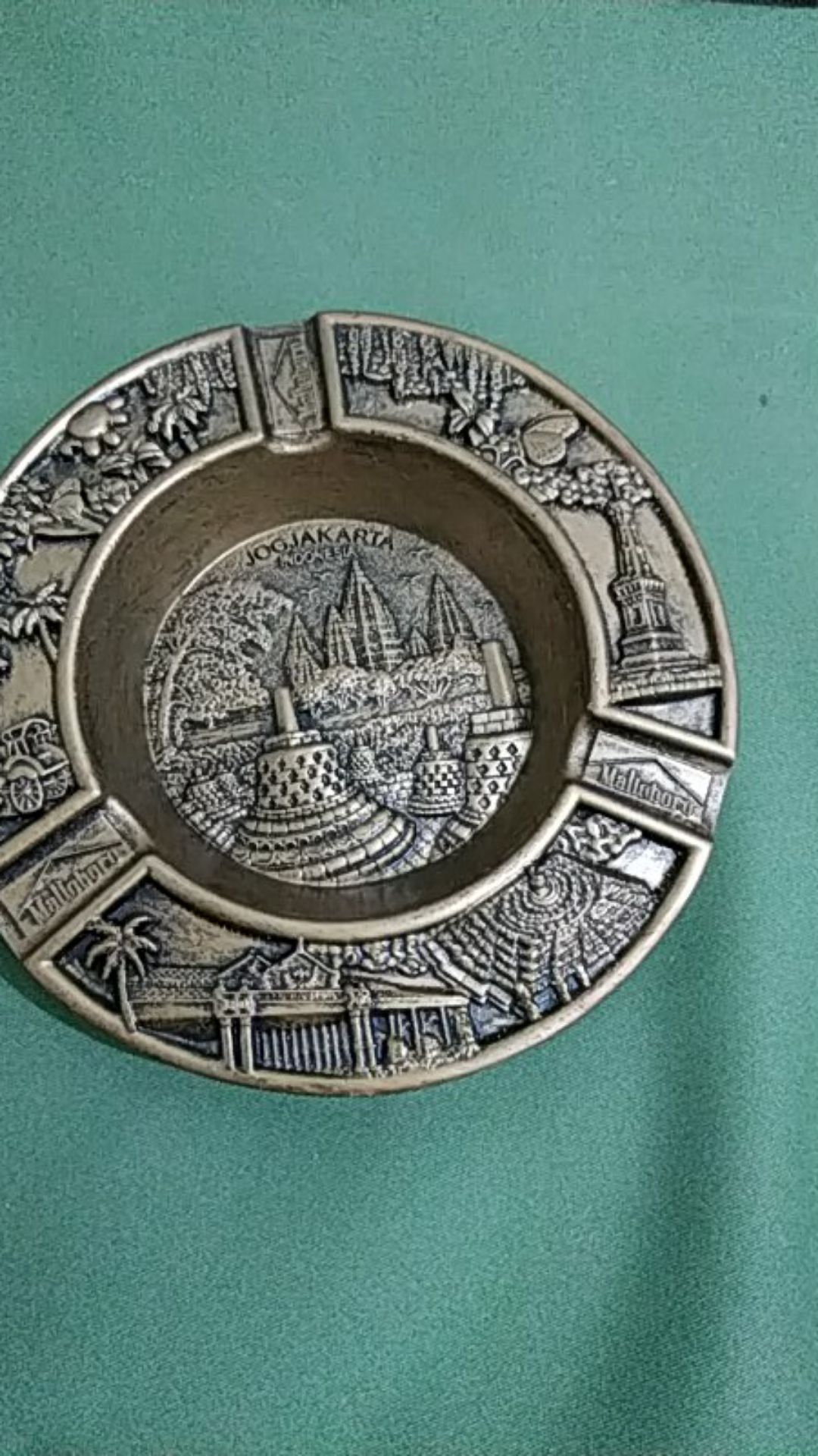 Asbak Jogja Relief Prambanan Borobudur Tugu Kraton 12x12x2 Fiberglass