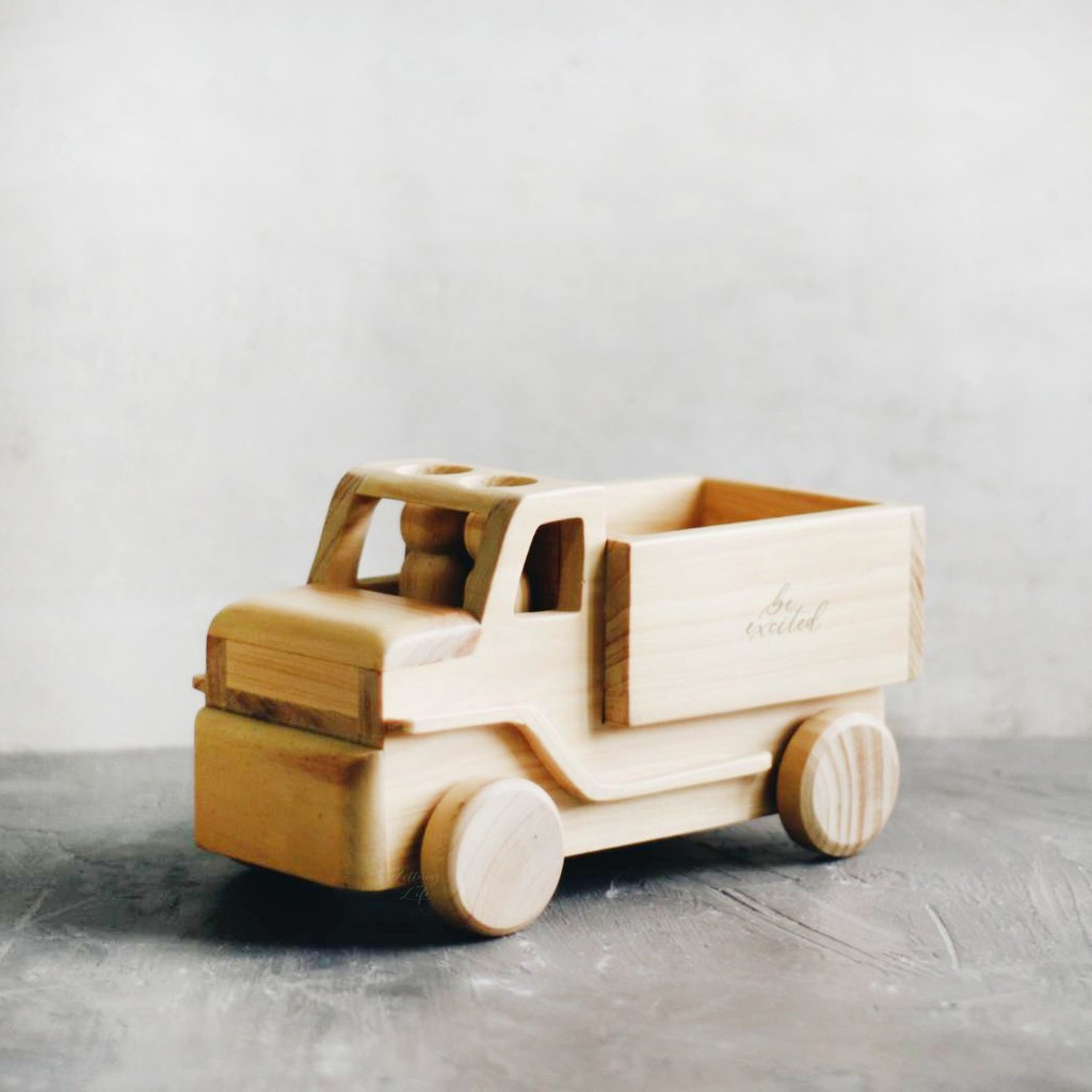 Wooden Truck With Peg Dolls Mainan  Truk Kayu Mobil 