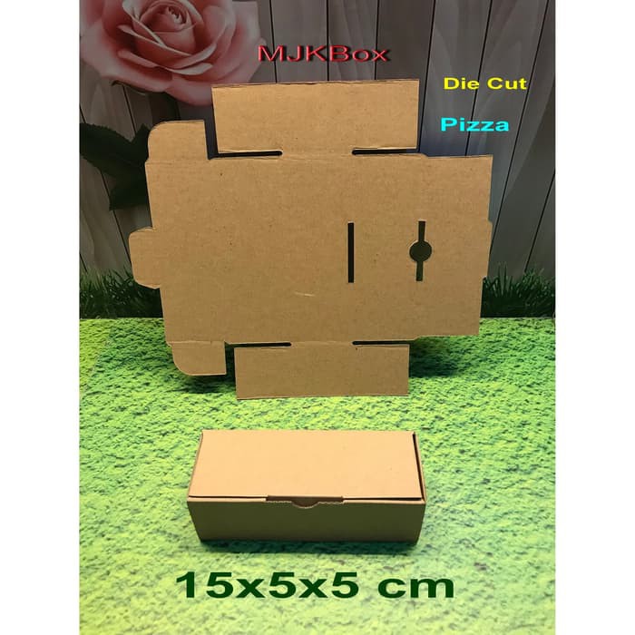 

SALE kardus karton box uk.15x5x5 cm....model kardus pizza, baru polos minimal beli 20 pcs