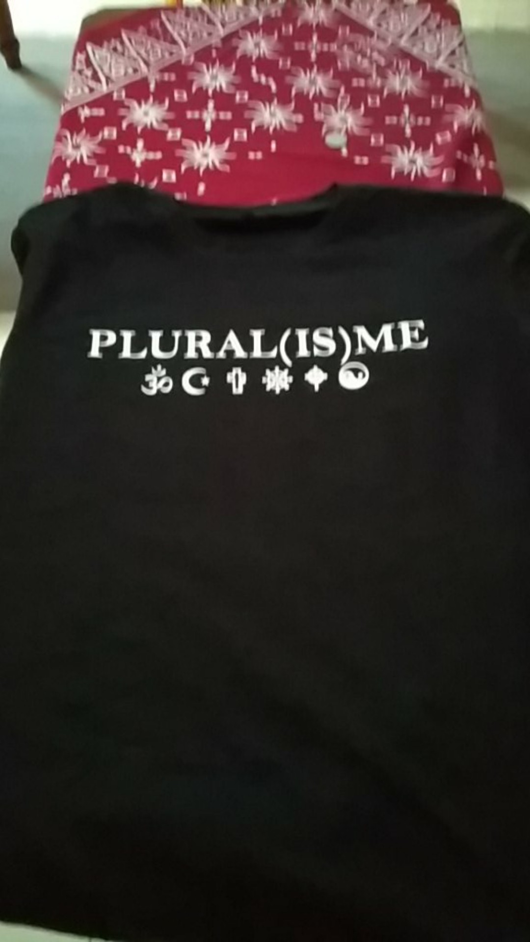  KAOS  BAJU DISTRO PLURALISME INDONESIA GILAN CLOTH 