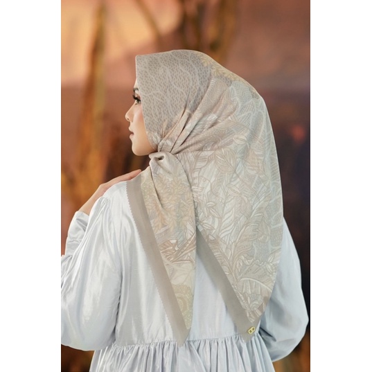 Buttonscarves Nusantara Series in “MOUNTAIN”