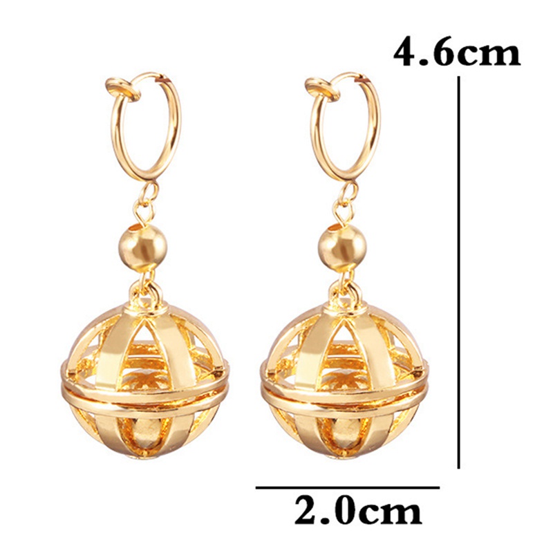 1Pair Anime Tokyo Revengers Kazutora Hanemiya Earrings Hollow Ball Pendant Dangle Earring Cosplay Jewelry Accessories