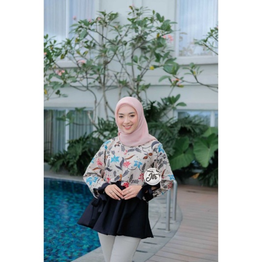 tey-17 Batik wanita ASJ SA HRB026 Kenongo Kemeja Tosca Pendek-B. Yasmine biru