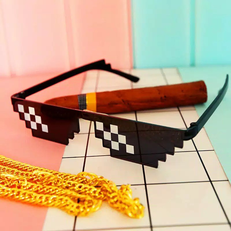 Kacamata Thug Life Mosaic Sunglasses Kacamata Hitam Tiktok Jaman Now Youtuber Selebgram Wanita/Pria Small Sunglasses 5 Design Kaca Mata Thug Life Cosplay Japanese Jepang Meme Anime Mosaic Streetwear Pixel 8 Bit Funny Party Fashion Aksesoris KCH26