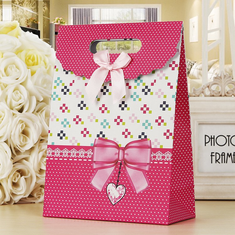 

PAPER BAG TEMA VALENTINE KANTONG HADIAH KANTONG GOODIE BAG KANTONG ULANG TAHUN GIFT BOX