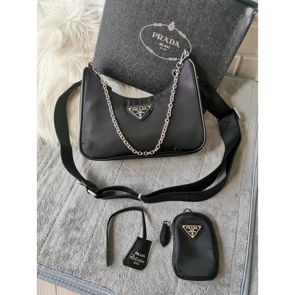 Tas slempang Prada
