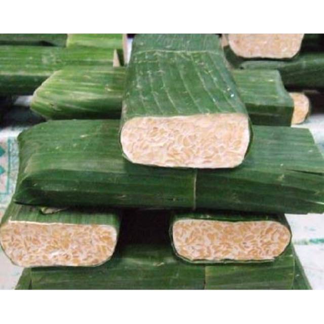 

Tempe Papan Daun/ Kualitas Premium 430-500gr/ Tempe Bungkus Daun Pisang/ Tempe Papan Daun Pisang