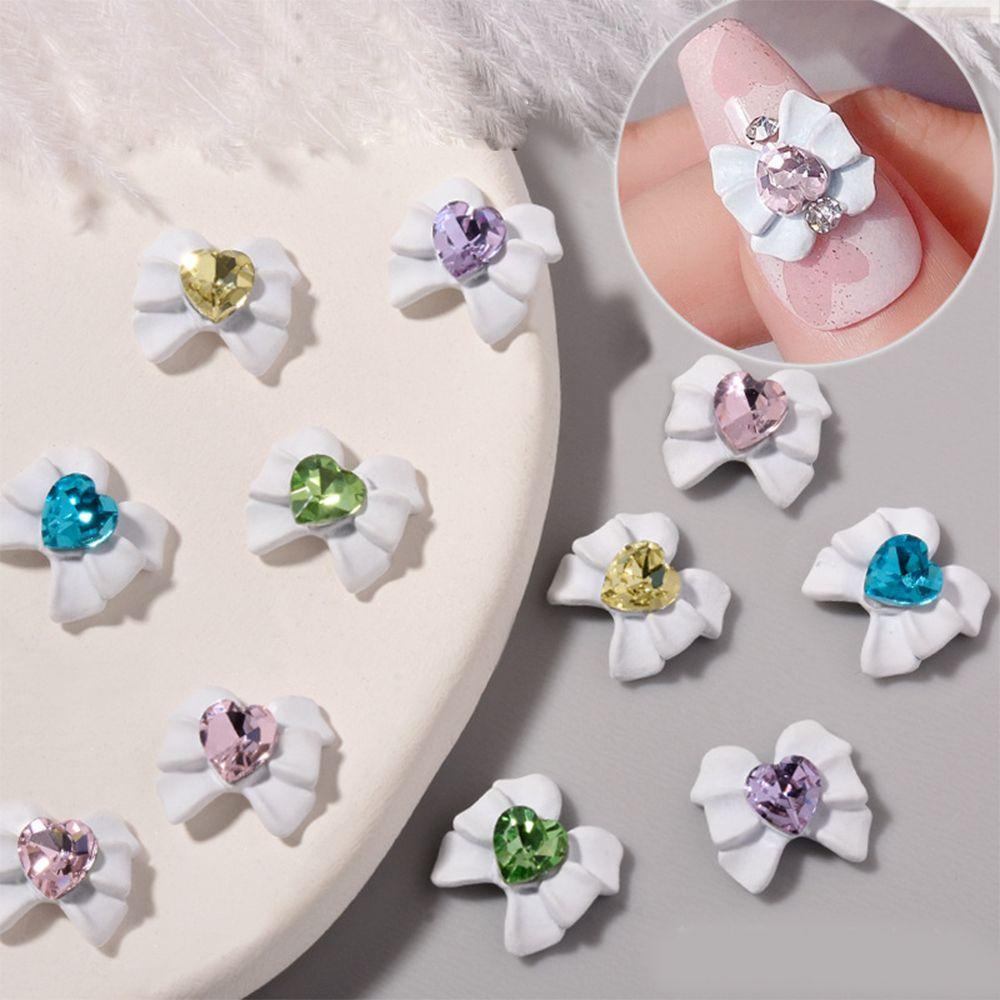 Solighter 2PCs Dasi Kupu Kupu Nail Art Bor Lucu Charms Nail Art Aksesoris Manicure Dekorasi Crystal