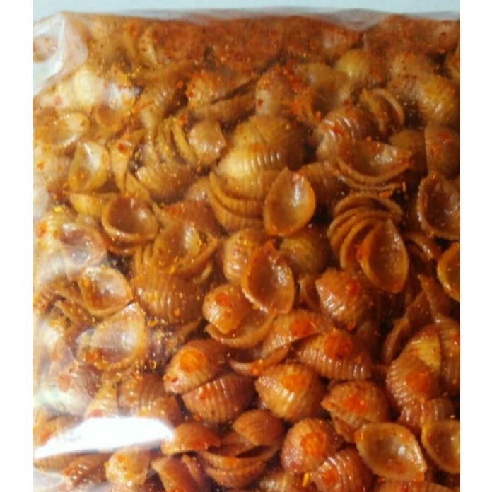 

Makaroni kerang spiral bantat 70gr makaroni pipa renyah cemilan bumbu basah glabed 70gram