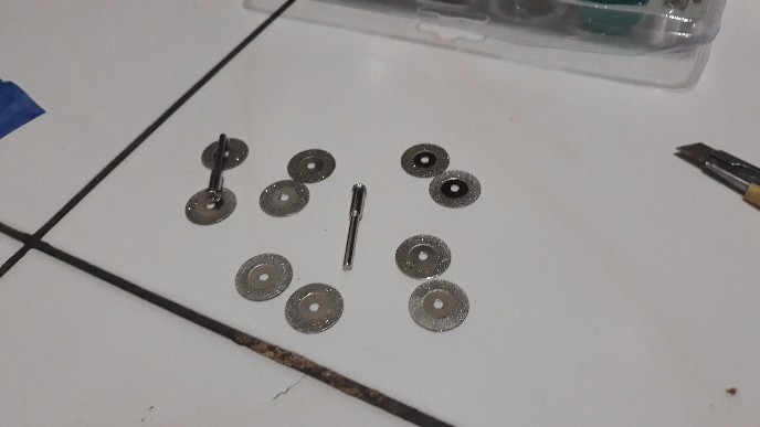 12 Pcs Rotary Tool Circular Saw  Cutting Wheel Discs Mandrel  Cutoff