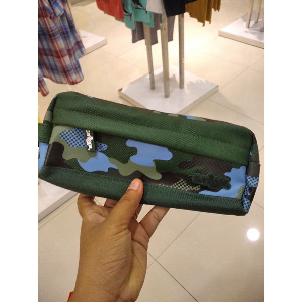 

SMIGGLE TEMPAT PENSIL ORIGINAL POUCH SALE