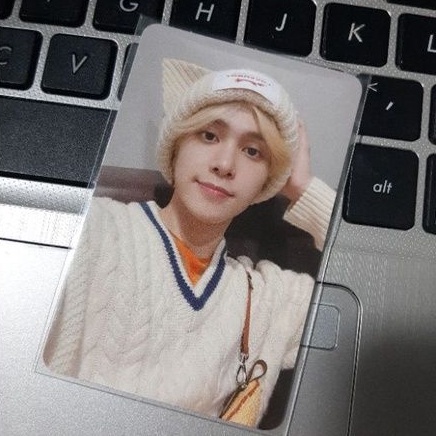 hendery departure/meong