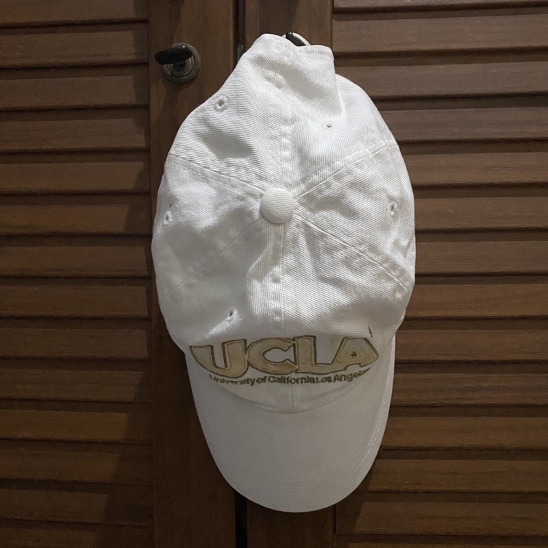 UCLA White Topi