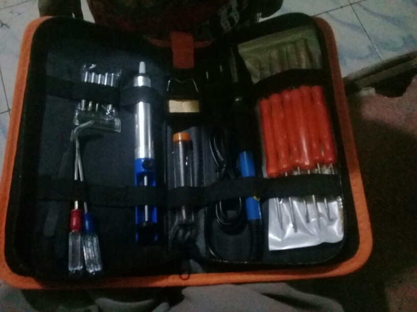 Tool Set Peralatan Solder Kit 7 In 1 60w 220v - Sik-002