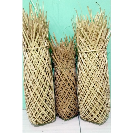 Kreneng bambu brongsong bungkus buah kelengkeng