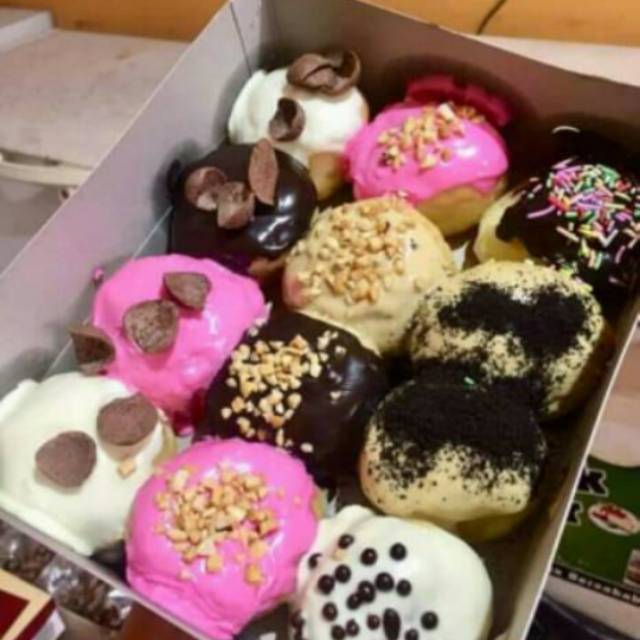 

Donat toping my donuts