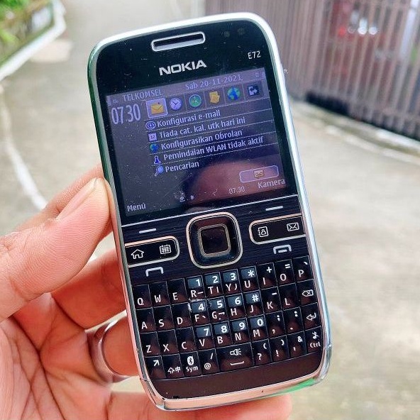 NOKIA E72 BLACK HP ORIGINAL SECOND KLASIK KAMERA MUSIK HANDPHONE NOSTALGIA