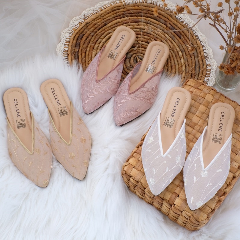 [CELLENE] Vive Lace Flat Shoes