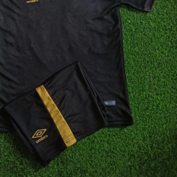 SETELAN BAJU KAOS JERSEY JERSY JERSI JARSEY SEPAK BOLA FUTSAL PUTSAL BADMINTON BULUTANGKIS VOLLY VOL